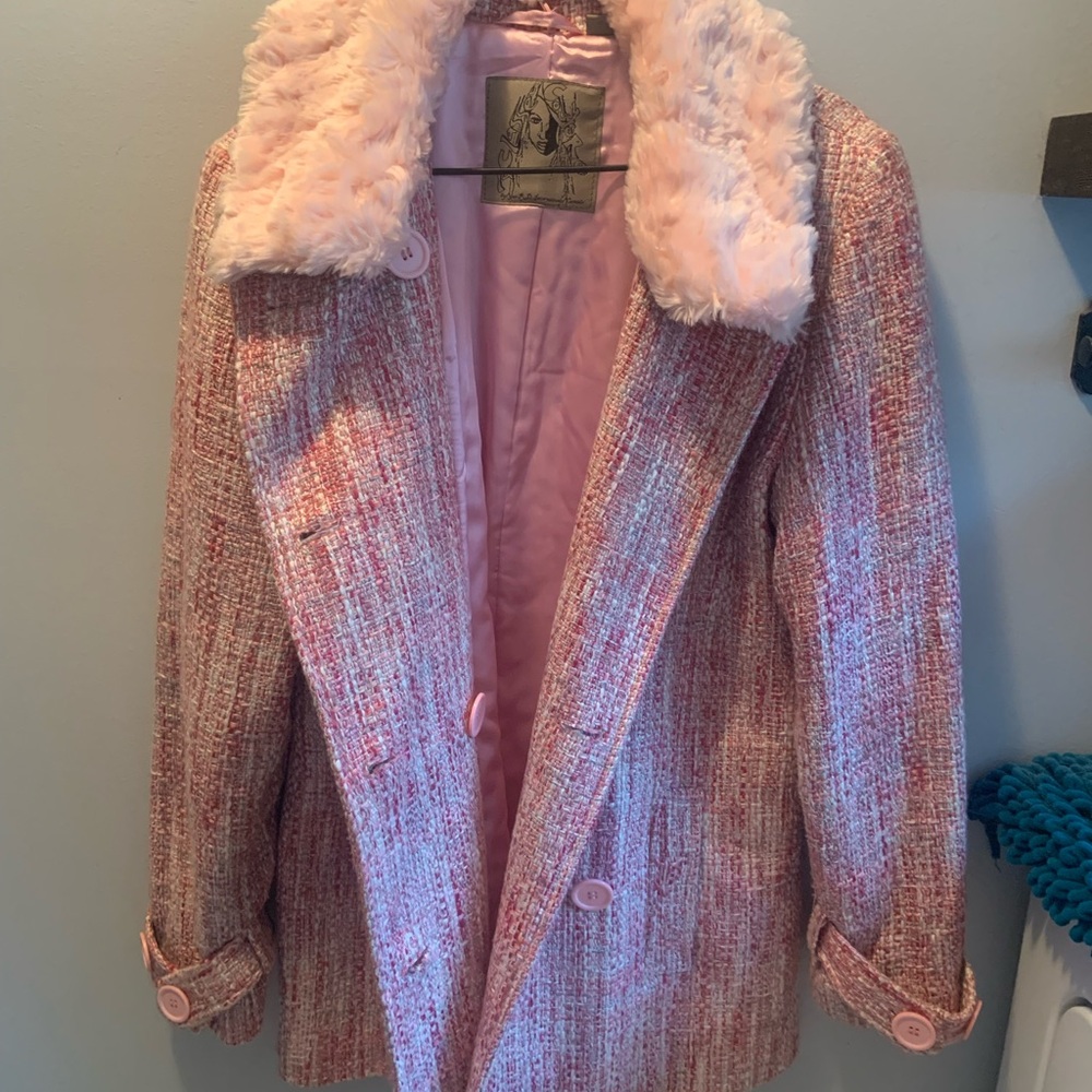 Women's Pink Tweed Coat with Faux Fur Collar - Picture 7 of 7